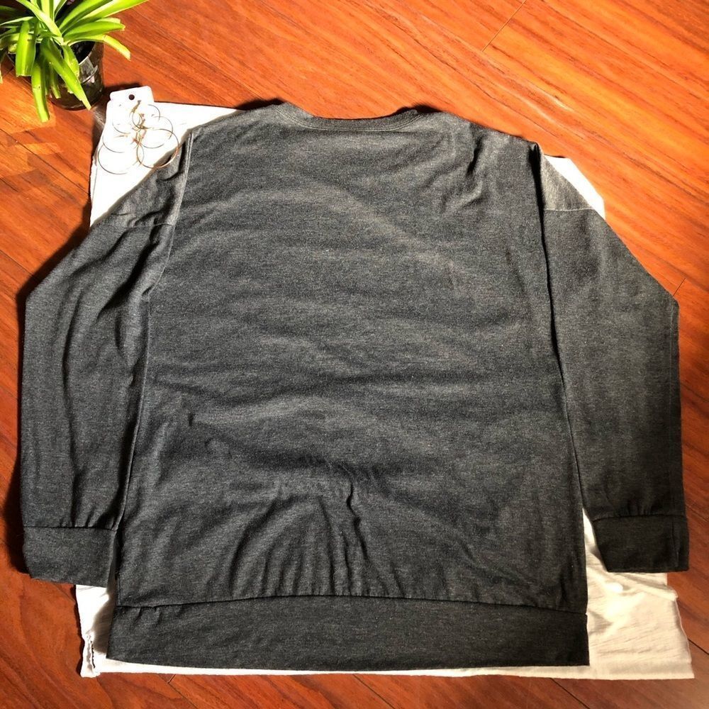 2/10$ Shirt - Picture 3 of 4